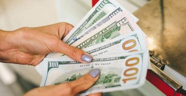 Політичний компроміс чи закономірність: що стоїть за рішенням НБУ перейти до гнучкого курсу