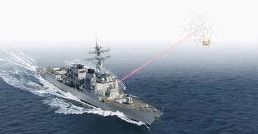 Мощный лазер ВМС США на борту эсминца поразил беспилотник: что известно