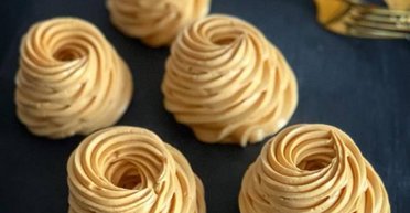 Заварний крем із новим смаком: який інгредієнт варто додати