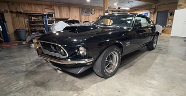 Капсула времени за $500 000: обнаружен раритетный Ford Mustang 60-х в новом состоянии (фото)