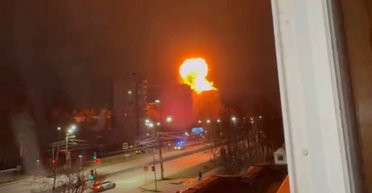 У Чебоксарах вибухи і пожежа: БпЛА атакували завод РФ, що виготовляє електроніку для дронів та ракет (відео)