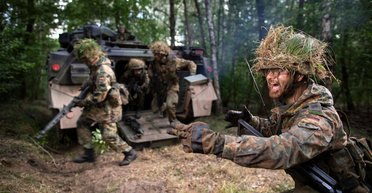 РФ поставила Европу перед выбором: усилить оборону или защитить социальные расходы, — WSJ