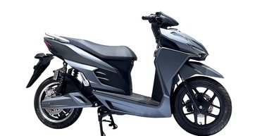 Дешевле iPhone: в Китае выпустили недорогой и мощный электроскутер (фото)