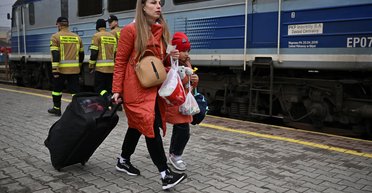 В Германии приняли важное решение по выплатам беженцам из Украины: что важно знать