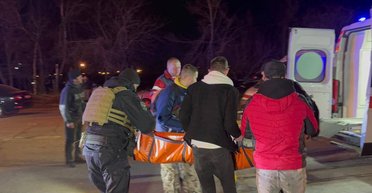 ВС РФ атаковали многоэтажку в Кривом Роге: есть погибшие и раненые, — Зеленский (видео)