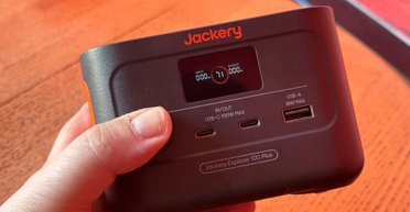 "Монстр на солнечных батареях": как работает самая маленькая в мире зарядная станция (фото)