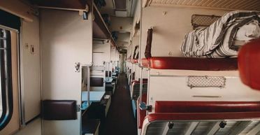 Нема ще до початку продажу. Українка обурилась через "фокуси" з квитками на потяги (фото)