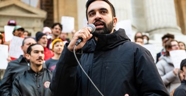 Нью-Йорк проти Вашингтона: хто підбере владу в США після хаосу популістів