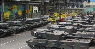 Украина потеряла 40 танков Leopard с начала российского вторжения, — Business Insider (фото)