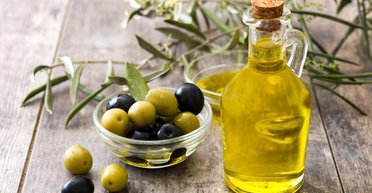 Помогли настенные росписи. Археологи воссоздали оливковое масло по древнеегипетскому рецепту