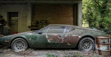 В Раде предлагают решить проблему брошенных автомобилей на улицах