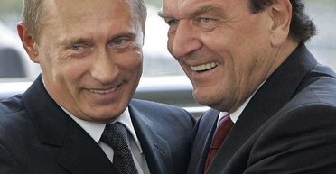 Нейтралітет, федерація, переговори. Що ще пропонує Путін Україні через Шредера