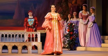 Резонатори і тембр: де насправді народжується голос — пояснює оперна співачка Юлія Пінчук