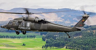 В Колумбии дроном сбили вертолет Black Hawk с полицейскими: погибли 12 человек (видео)
