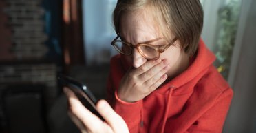 Карточные мошенники грабят украинцев: новые схемы, ИИ, QR-коды — как защитить свои деньги