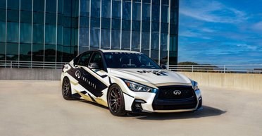 Полный привод и 405 сил: представлен стильный конкурент BMW M3 от Nissan (фото)