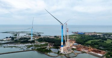 В Китае поломалась мощнейшая в мире ветряная турбина: производитель назвал причину