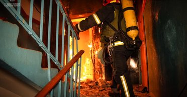 Нові деталі удару по Одесі: знищено автомобілі, зруйновано фасад будинку (фото)