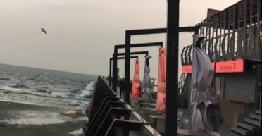 Повлиял Крымский мост: в Мариуполе зафиксировали морскую "аномалию" (фото)