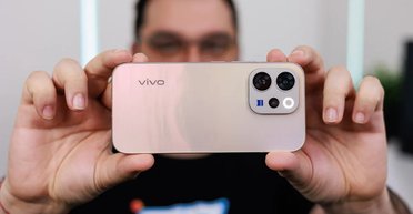 "Этот телефон — настоящая находка": названа достойная альтернатива iPhone 17e и Pixel 10a (фото)