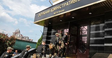 Мастера разговорного жанра. Чем закончится громкое дело с обысками в Окружном административном суде