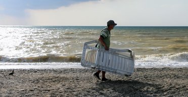 Біля Севастополя рухається надводний безпілотник: місцева "влада" забила на сполох