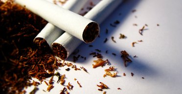 Дым отечества. Как дистрибьюторы сигарет вступили в борьбу за освободившееся место под солнцем