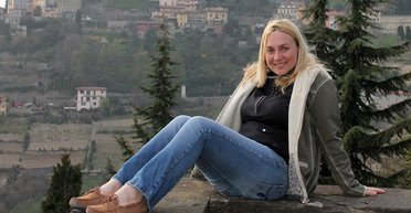 Диана Попова: культура должна жить без бюджетных денег