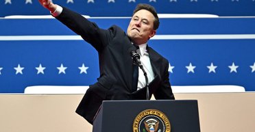 Ложь и клевета: Нетаньяху отреагировал на жест Маска, которого критикуют за "нацистское" приветствие