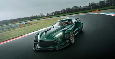 В Нидерландах создали экстремальный спорткар с характеристиками Bugatti (фото)