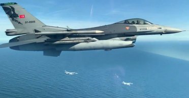 Подняли F-16: Турция заявила, что сбила беспилотник над Черным морем