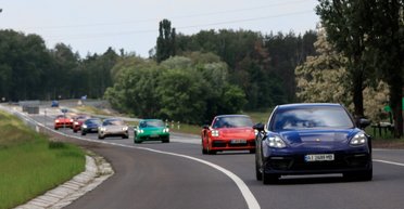 12 друзей скорости: как прошел Porsche Road Tour в Киеве (фото)