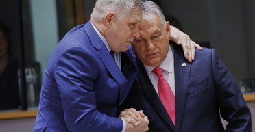 Орбан обвинил Зеленского в "шантаже", а Фицо пригрозил заблокировать кредит от ЕС: детали