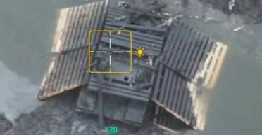 Российские войска в Курской области утопили собственные БТР-Д на переправе: подробности