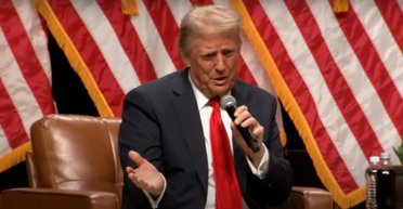 "Даем им деньги": Трамп требует от Украины гарантий доступа к редкоземельным металлам, — Bloomberg