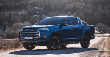 На украинский рынок вышел первый электрический пикап: подробности и цены (фото)