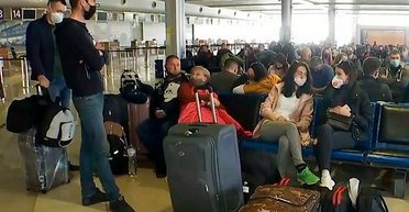 Крепкие объятия Родины. Почему ограничения на выезд из Украины незаконны