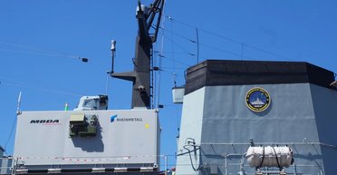 "Сжигает" дроны в воздухе: Германия успешно испытала новейший боевой лазер