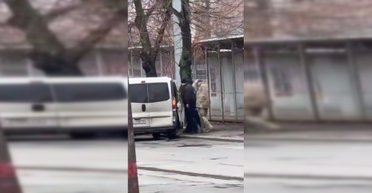 Пытался убежать: в ТЦК объяснили "бусификацию" мужчины возле станции метро в Киеве (видео)