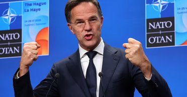 "Зателефонуйте Путіну": генсек НАТО пригрозив наслідками трьом державам-прихильницям РФ