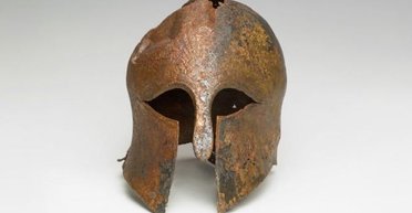 В Израиле ученые обнаружили шлем древнегреческого воина, которому 2600 лет