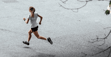 Ученые выяснили, сколько нужно заниматься спортом, чтобы компенсировать день сидячей работы