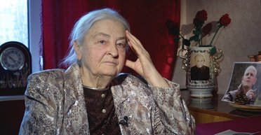 Померла мати убитого 10 років тому Олеся Бузини: що про неї відомо (фото)