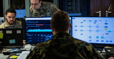 Вибираючи між свободою та безпекою: ліберальний кіберпорядок США