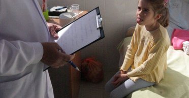 Нездоровая тенденция. Кто виноват в массовых отравлениях в детских лагерях