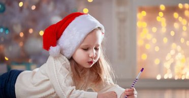 Перший лист маленької дівчинки Санті пережив епохи: що вона в ньому просила (фото)