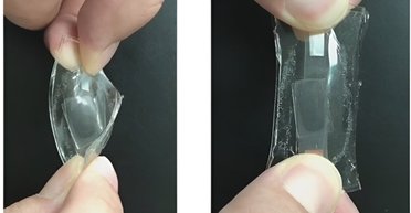 Ученые разработали прозрачную литий-ионную батарею, которую можно растянуть на 5000%