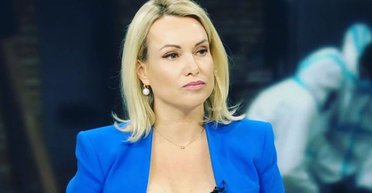 Журналистку Марину Овсянникову в РФ заочно приговорили к 8,5 годам за "военные фейки"