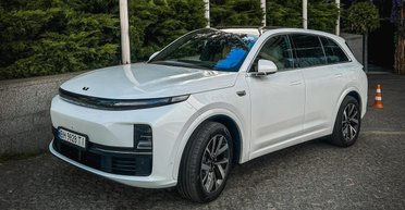В Украине появился премиальный китайский кроссовер с запасом хода более 1300 км (фото)