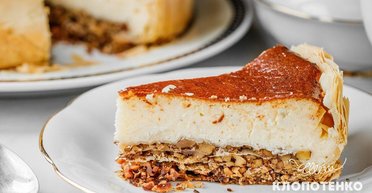 Поєднання двох десертів: готуємо солодку пахлаву-чизкейк